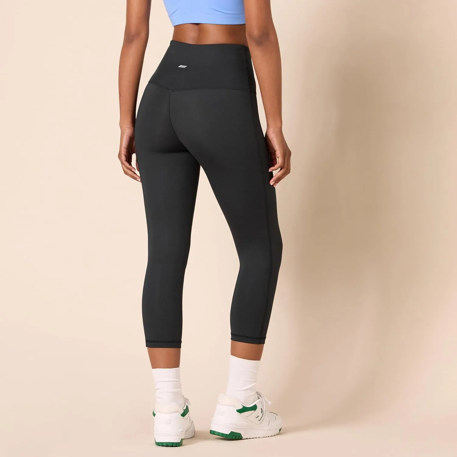 Amazon Essentials Women's Active Sculpt Workout Athleisure High Rise Capri Leggings (Available in Plus Size)