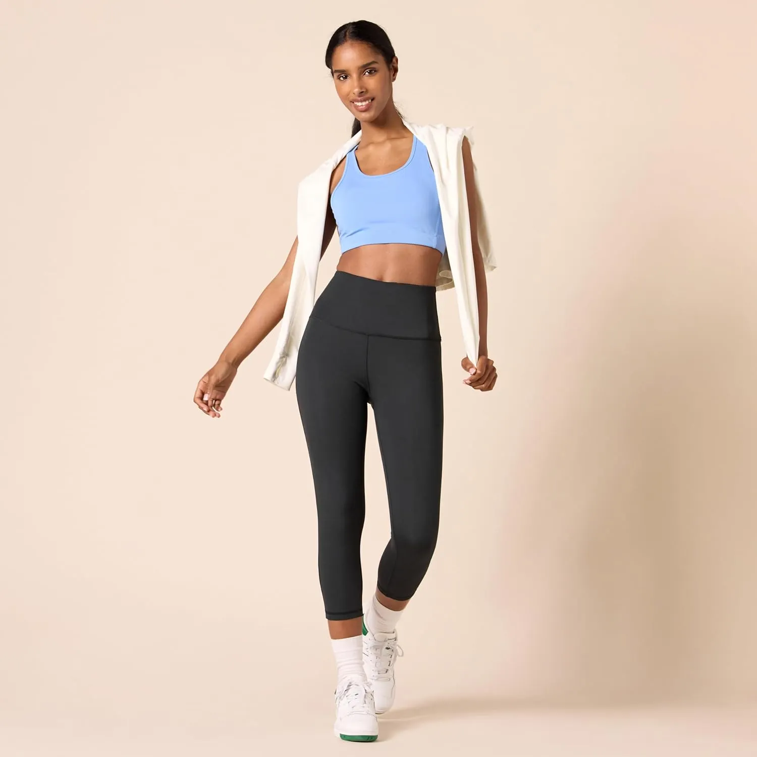 Amazon Essentials Women's Active Sculpt Workout Athleisure High Rise Capri Leggings (Available in Plus Size)