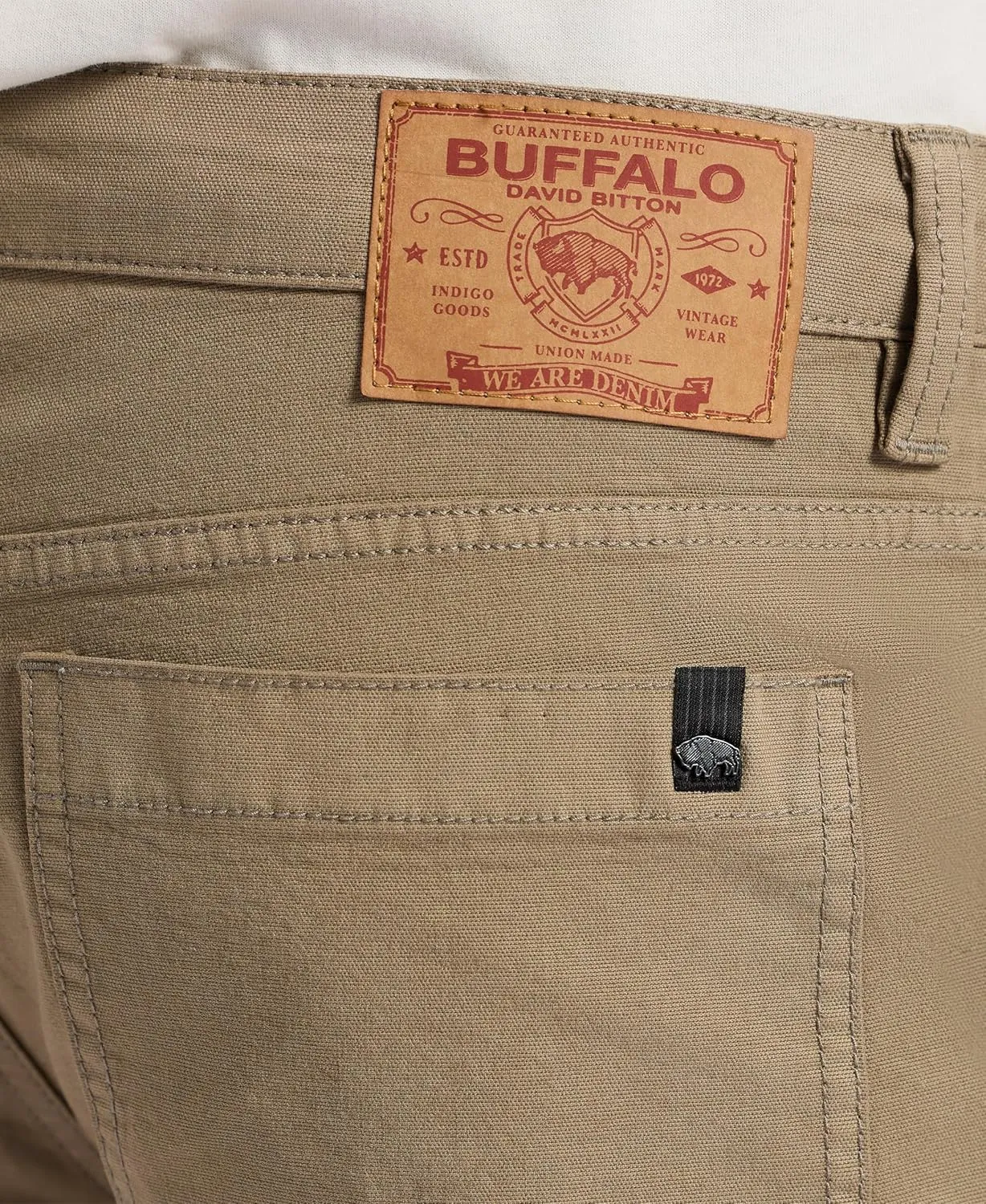 Buffalo David Bitton Men's Non Denim Relaxed Straight Dean Carpenter Shorts