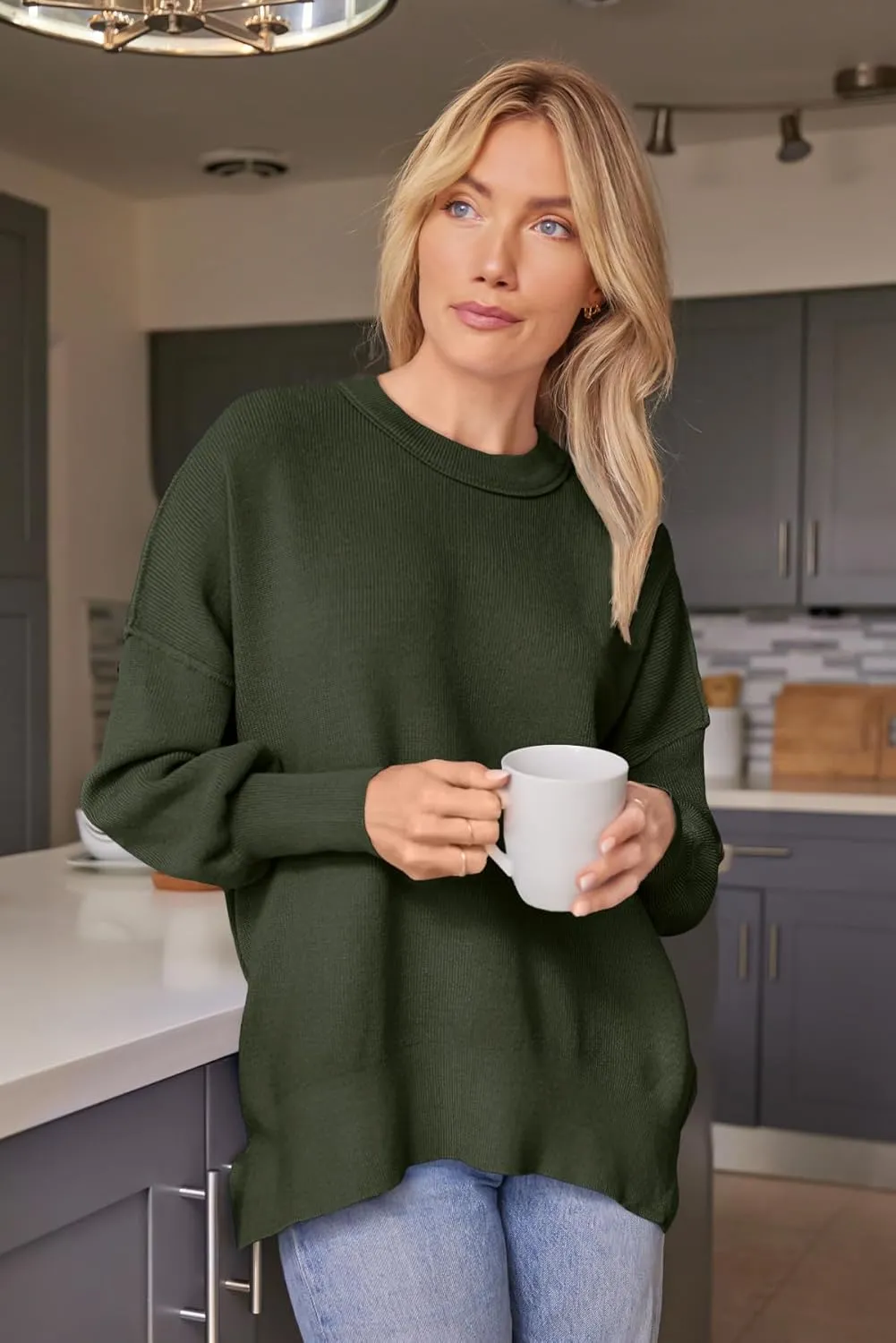 EFAN Women's Oversized Sweaters 2025 Fall Crewneck Batwing Sleeve Pullover Sweaters
