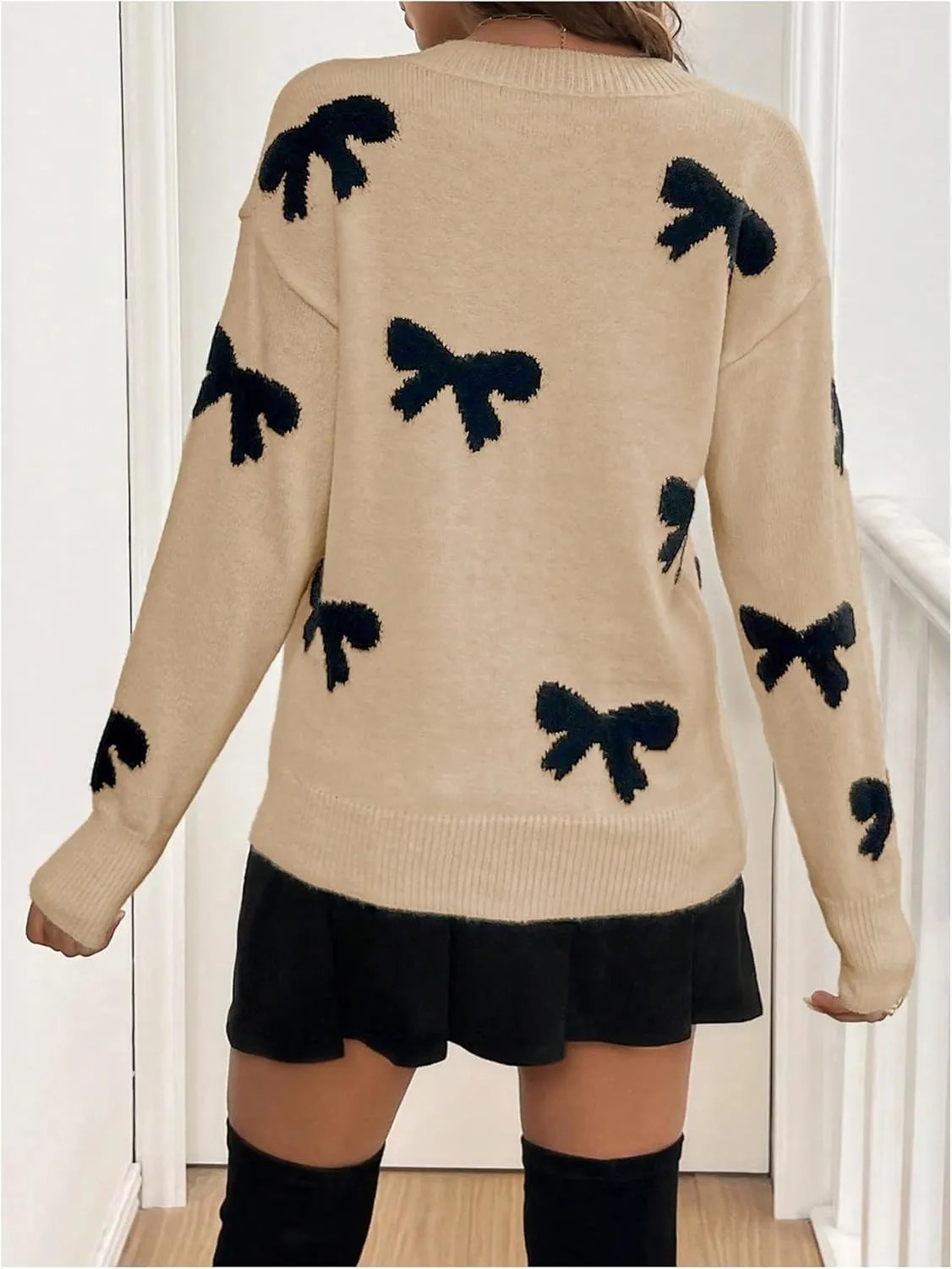 Women's Bow Print Sweaters V Neck Lightweight Sweater Long Sleeve Pullovers Knit Top