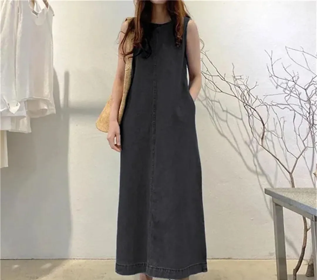 Women's Sleeveless Denim Long Dress Fashionable Round Neck Sleeveless Pocket Denim Skirt